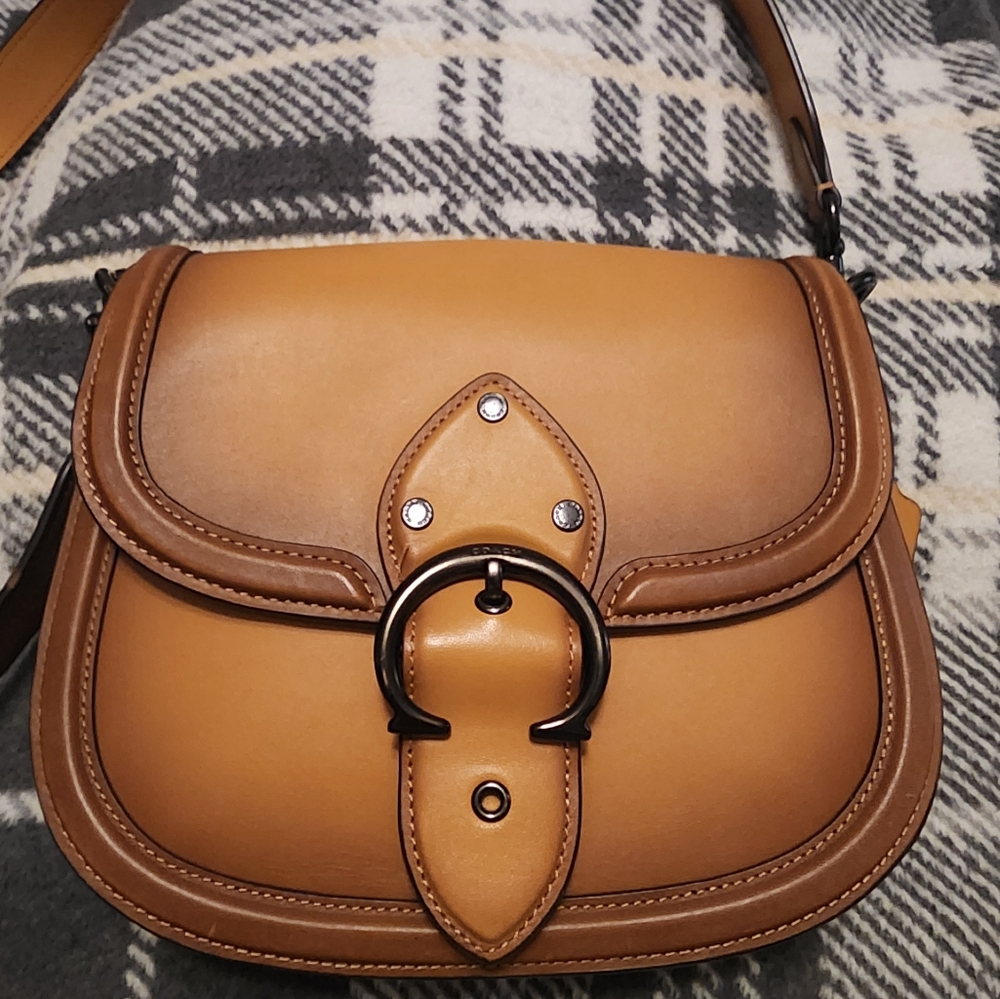 Coach Beat saddle bag!